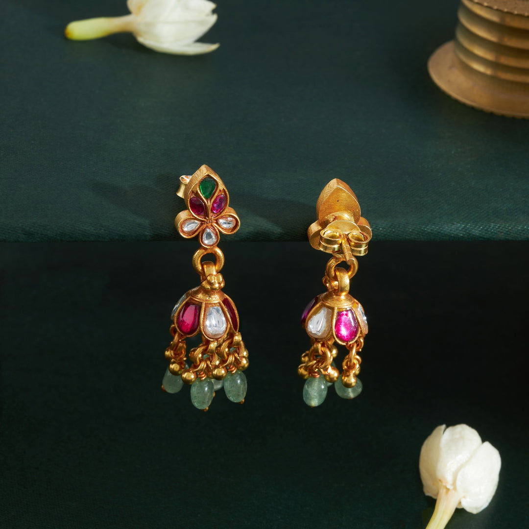 Aarnisha Kundan Jhumki