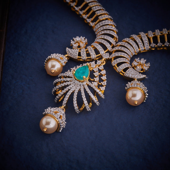 Emerlure Short Necklace