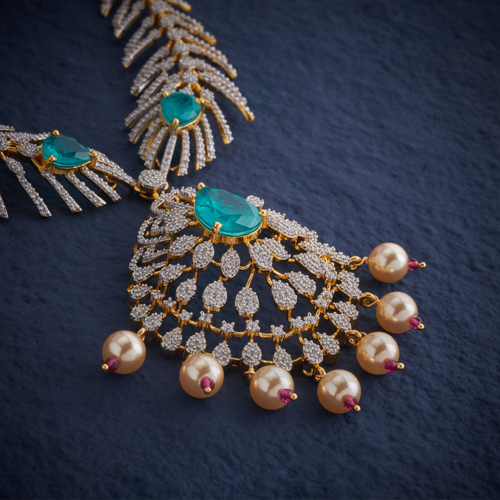 Feather of Royalty Short Necklace