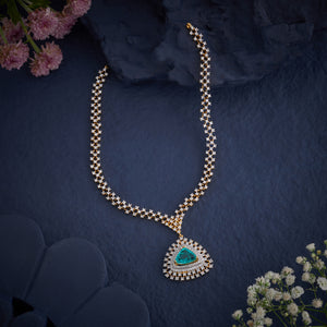 Verdant Tri Spark Short Necklace
