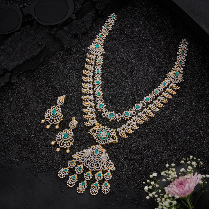 Veyona Long Necklace Set
