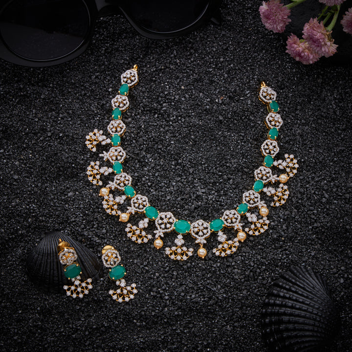 Floral & Luster Necklace