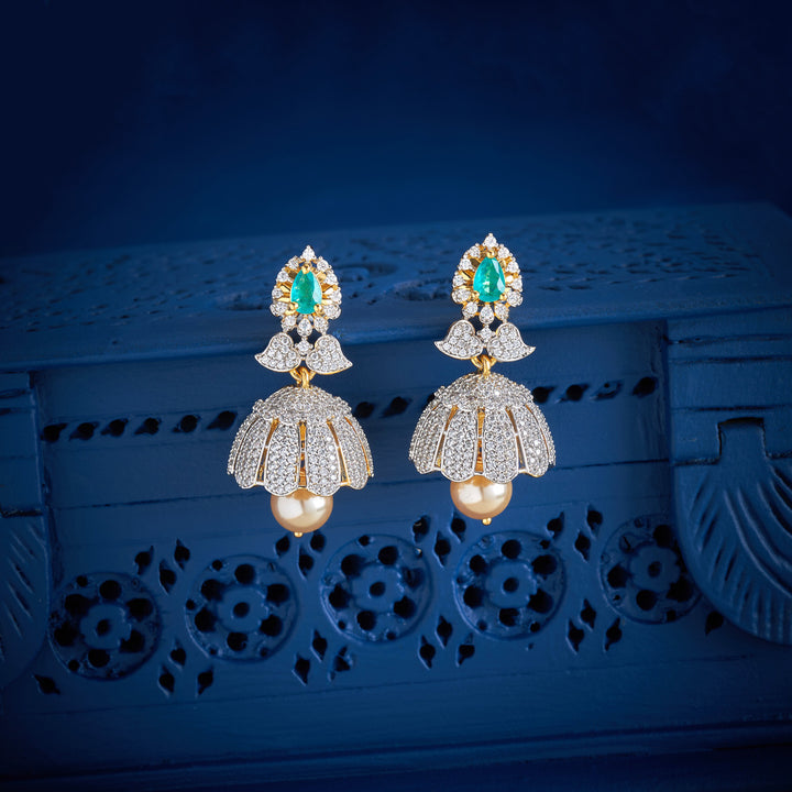 Pearlitha Leaf Jhumka