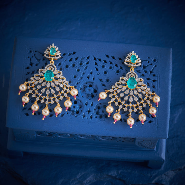 Pearl de Feuille Danglers