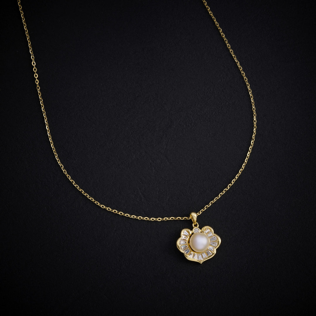 Daisy Dream Chain Pendant