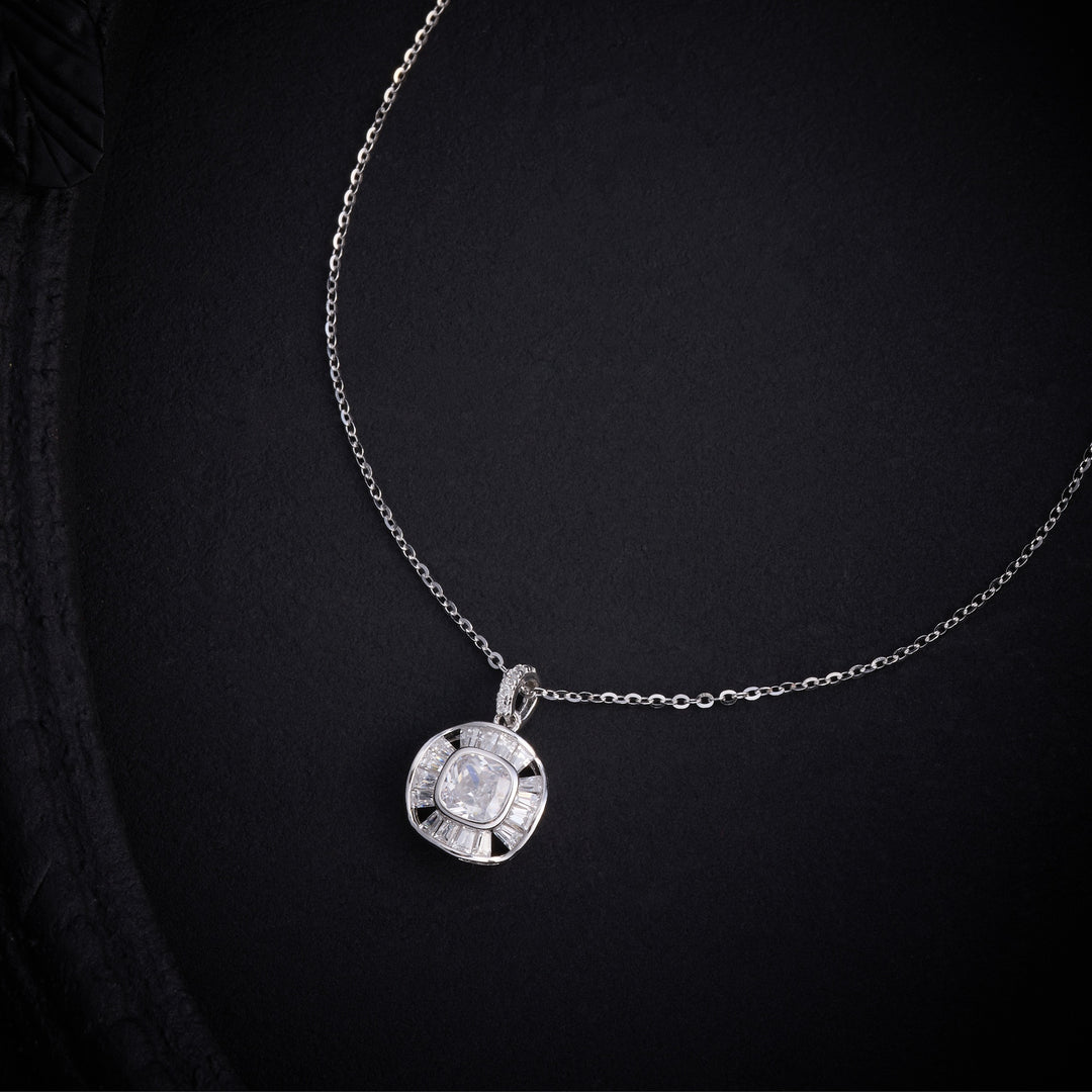 Glowy Chain Pendant