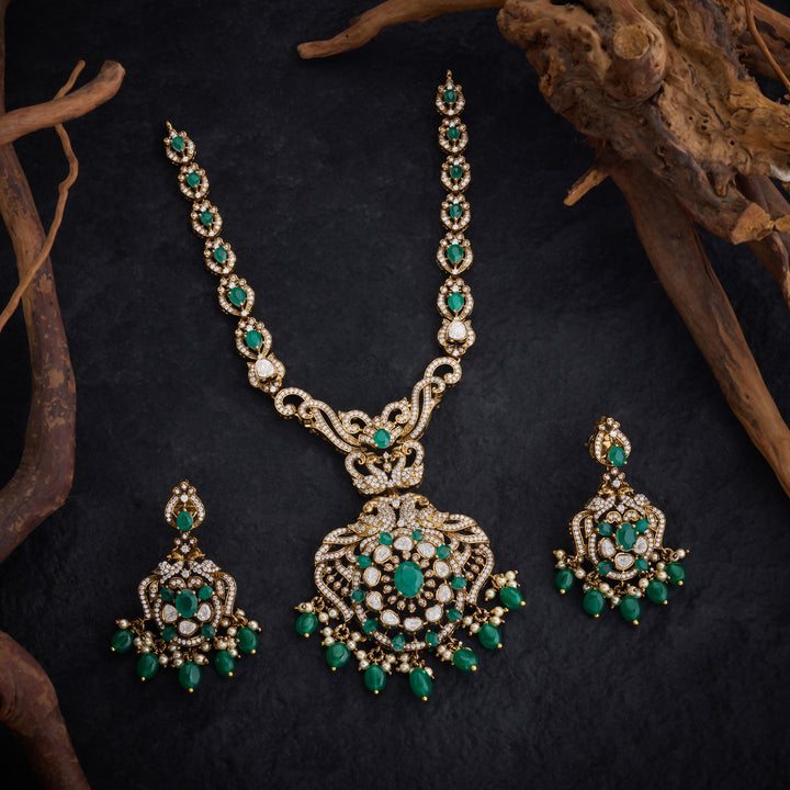 Morvanika Victorian Necklace Set