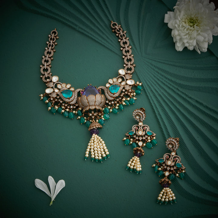 Lavendora Necklace Set