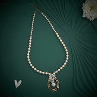 FINE NECKLACE