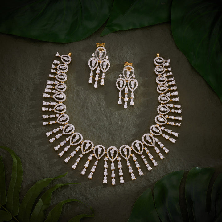 Pear Zavira Necklace Set