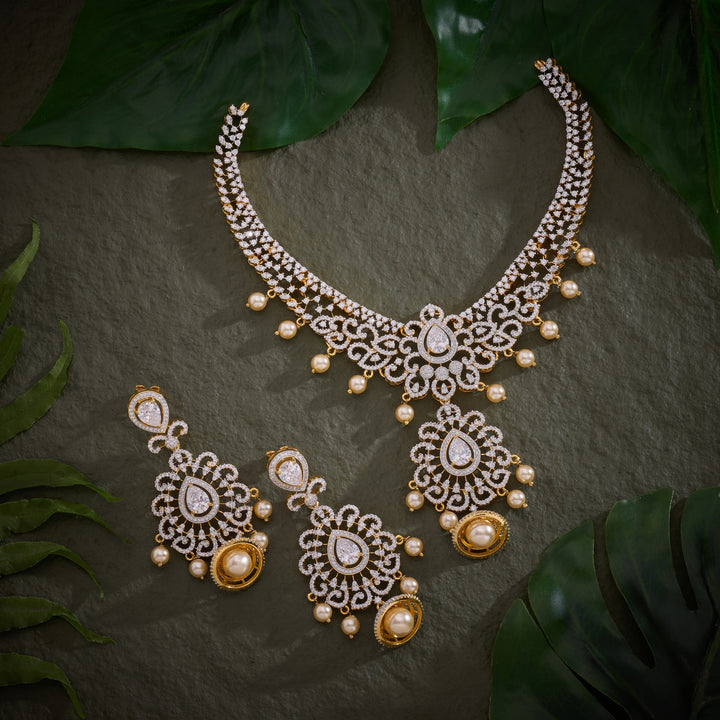 Pear-Flora Elysia Necklace Set