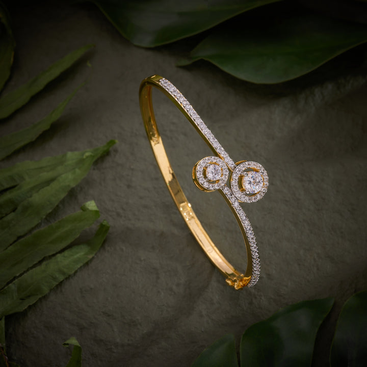 Novessa Loop Bracelet