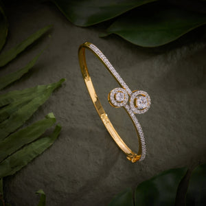 Novessa Loop Bracelet