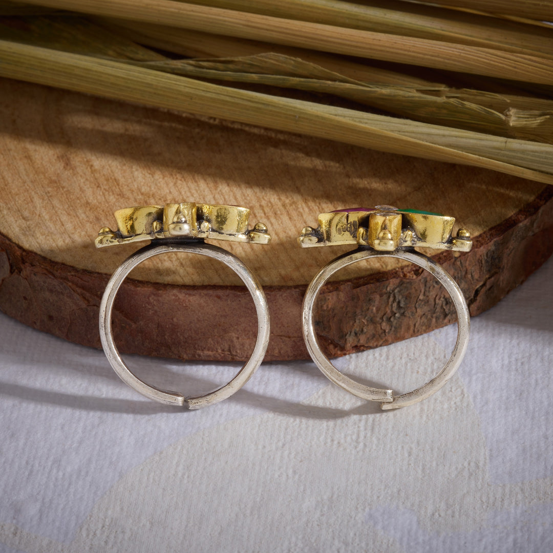 Radiant Strip Toe Ring