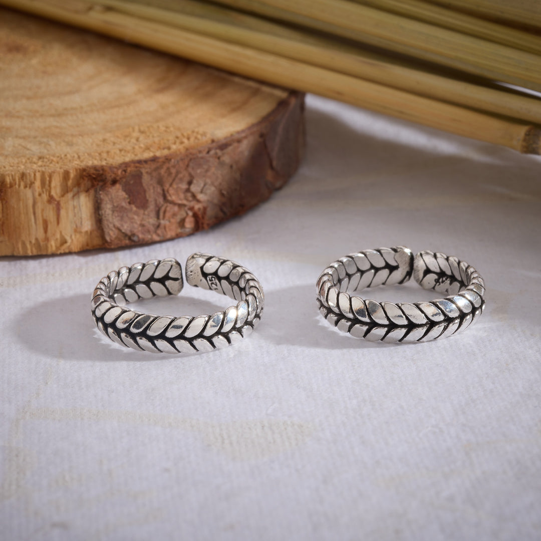 Vine Swirl Toe Ring