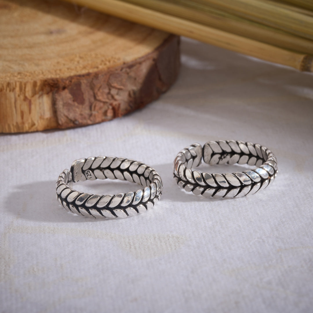 Vine Swirl Toe Ring