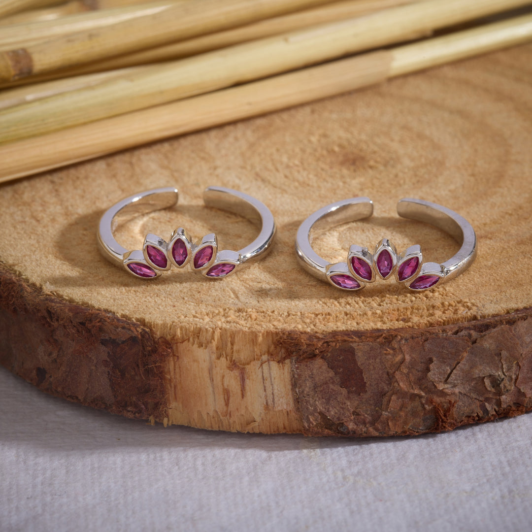 Svara Toe Rings