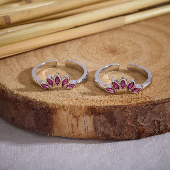 Svara Toe Rings