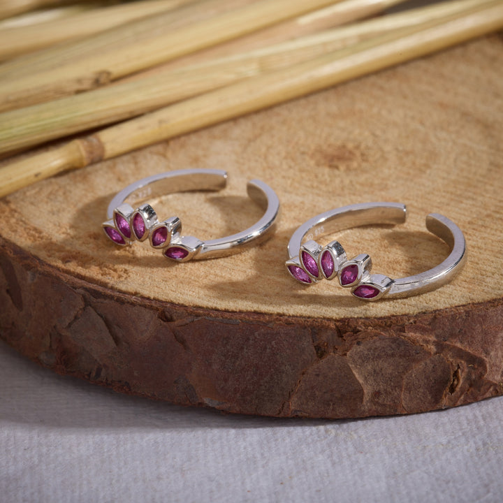 Svara Toe Rings