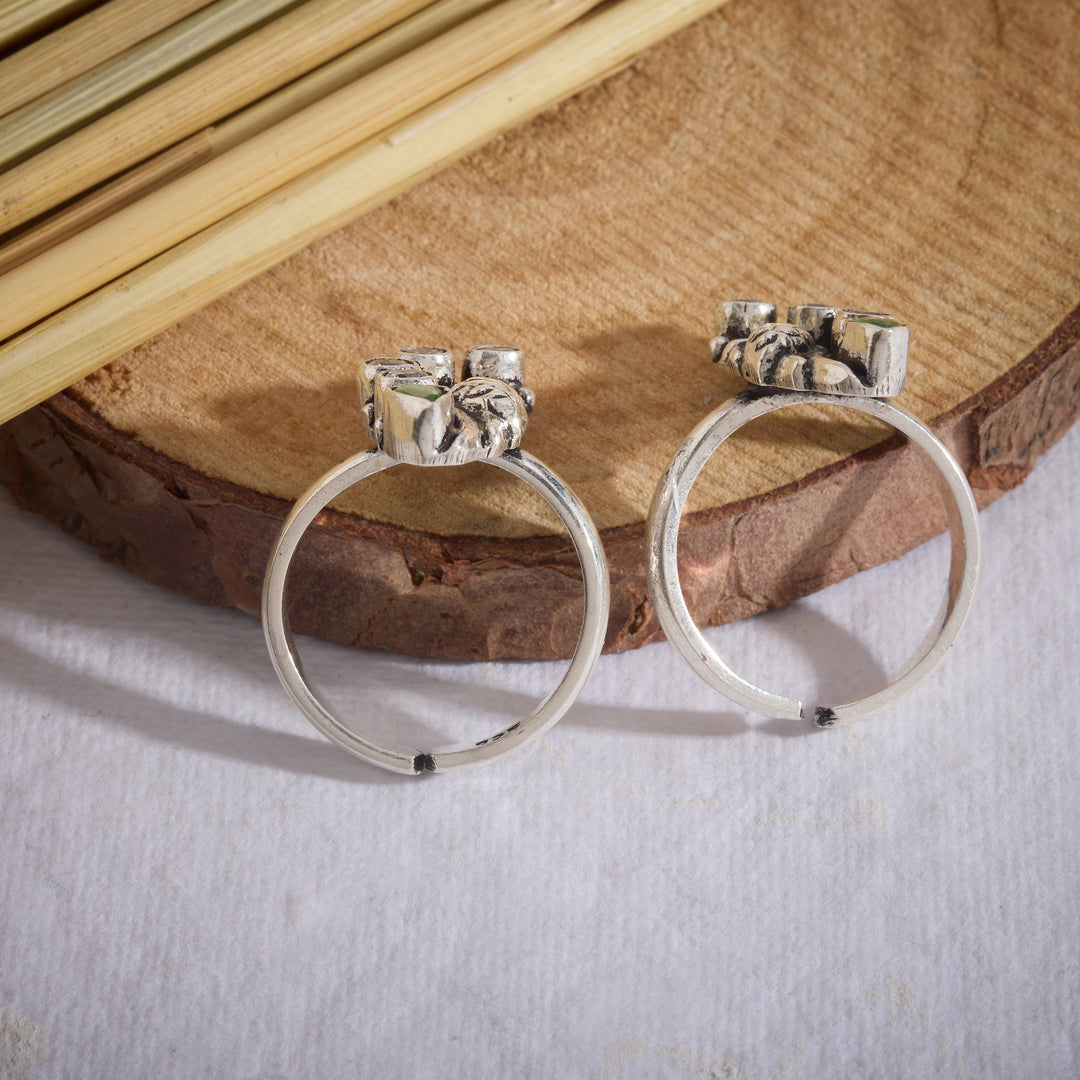 Parrot Charm Toe Ring