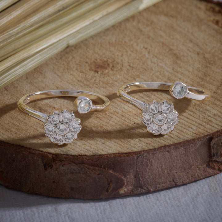 Floral Spark Toe Rings