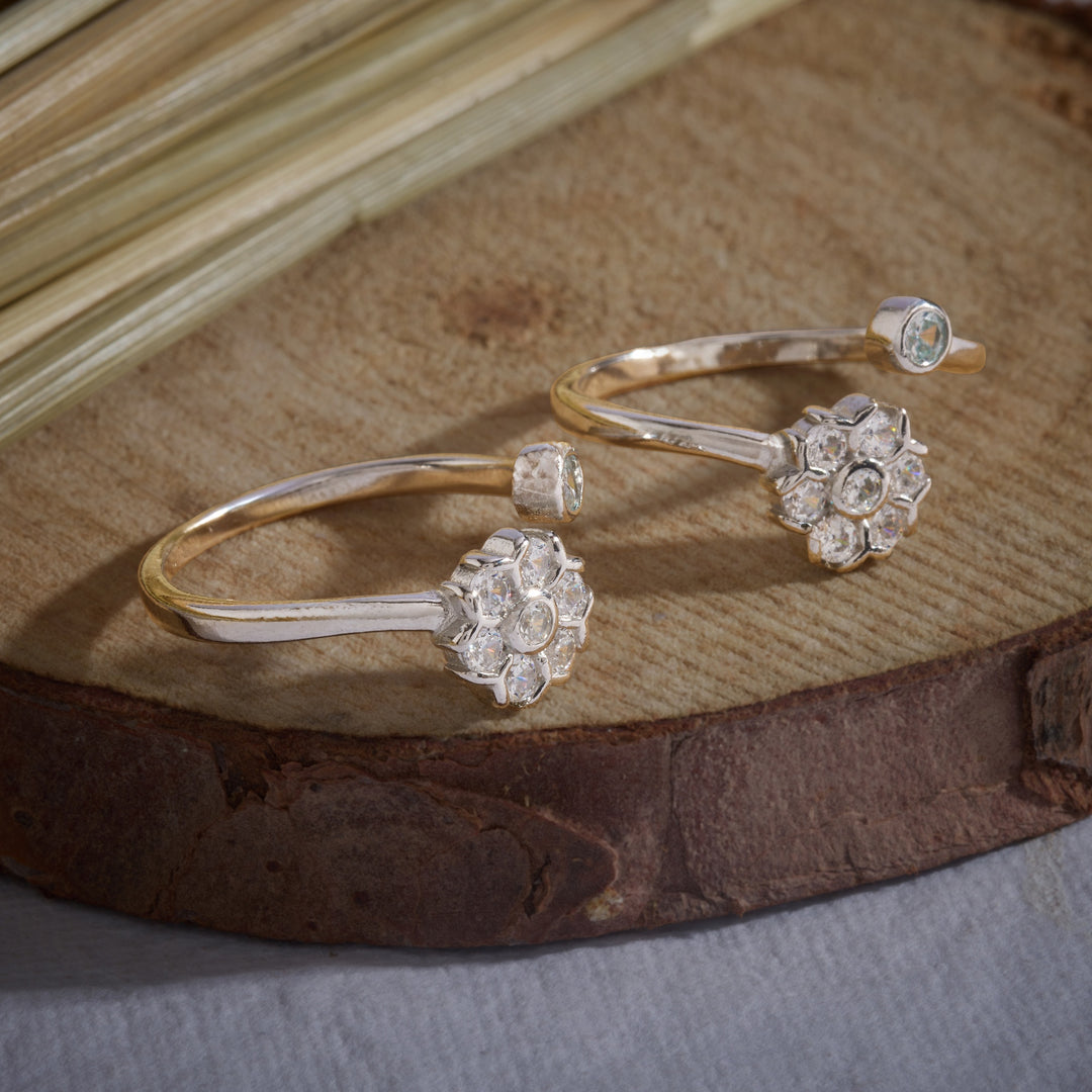Floral Spark Toe Rings