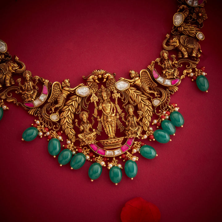 Vishuparva Necklace Set