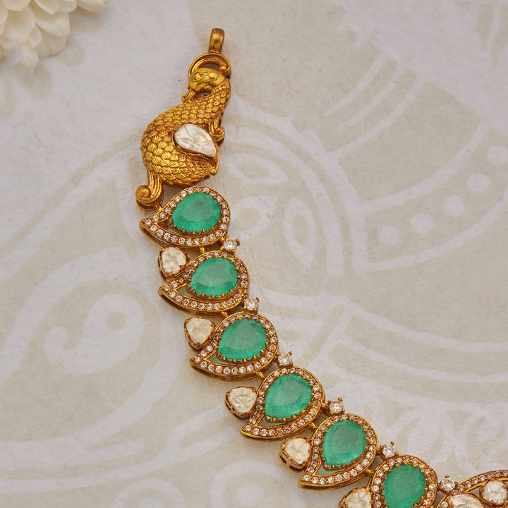 Dhananvita Victoria Necklace Set