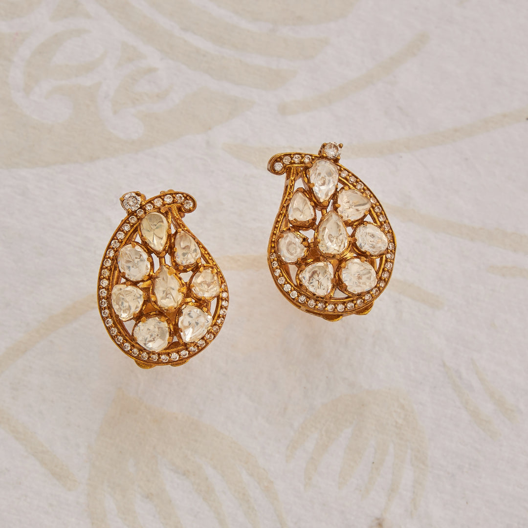 Dhananvita Victoria Necklace Set