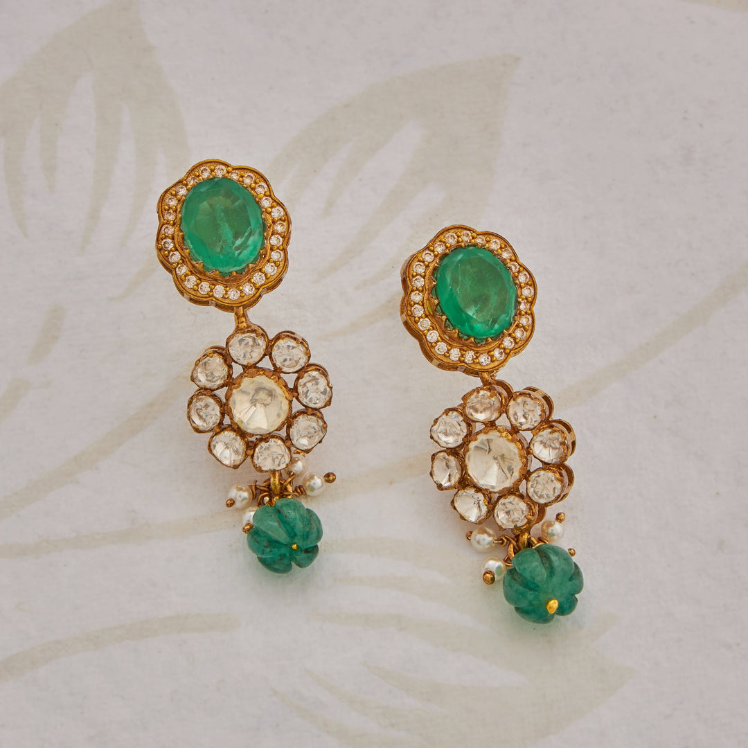 Peaflora Elegant Necklace Set