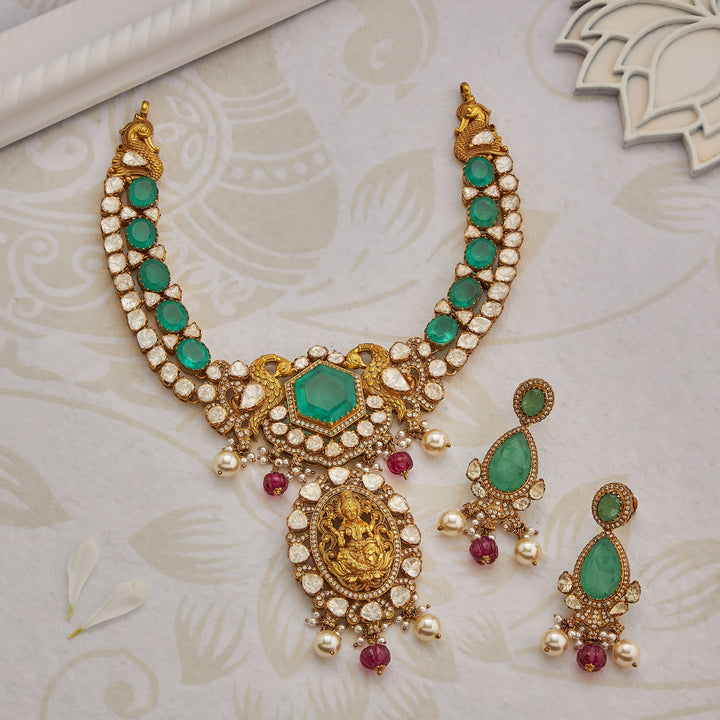 Dhanavira Gemstone Necklace Set