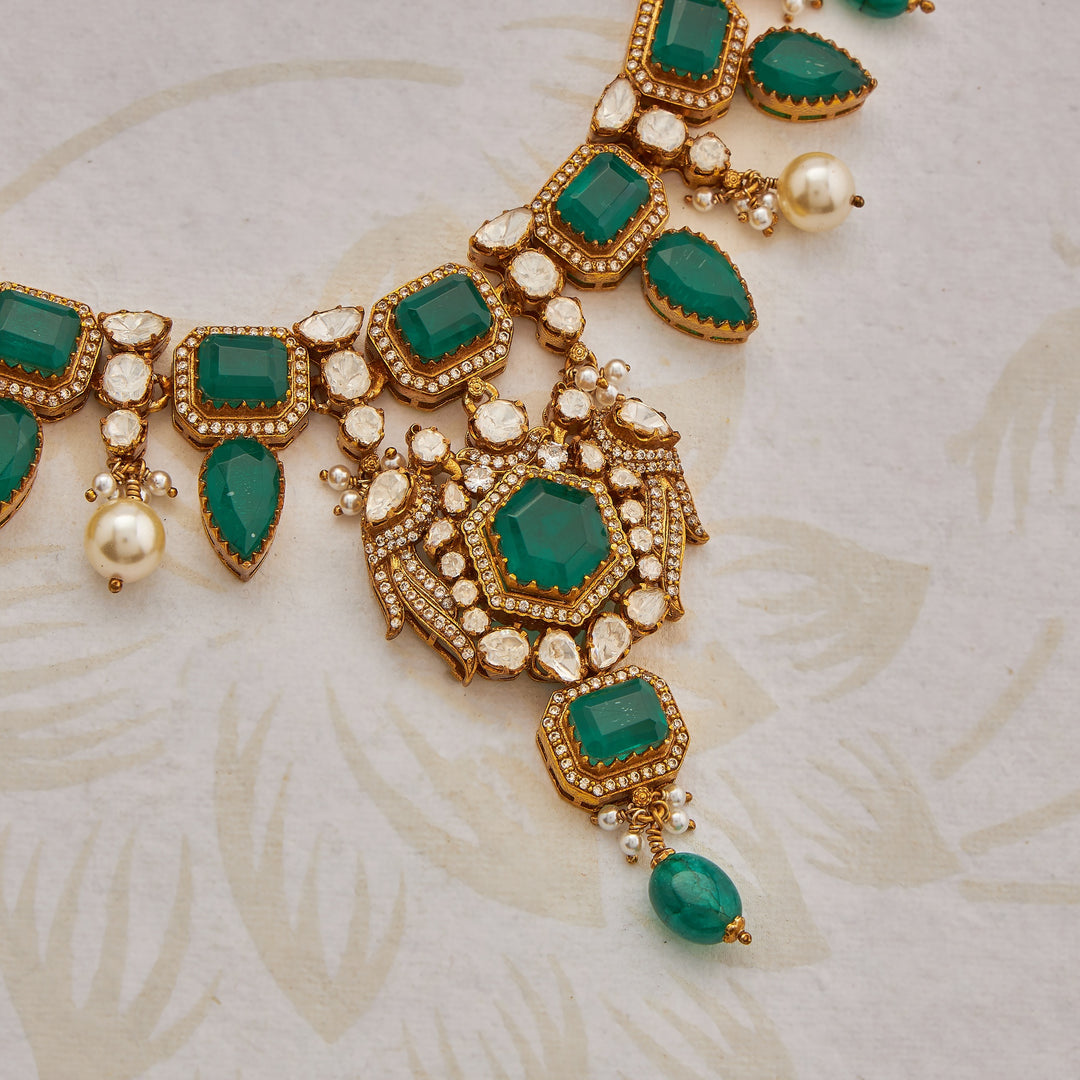 Heptaflora Polki Necklace Set