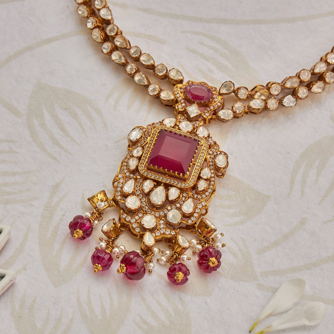 Petalgrid Necklace Set