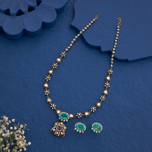 Bloomelisse Necklace Set