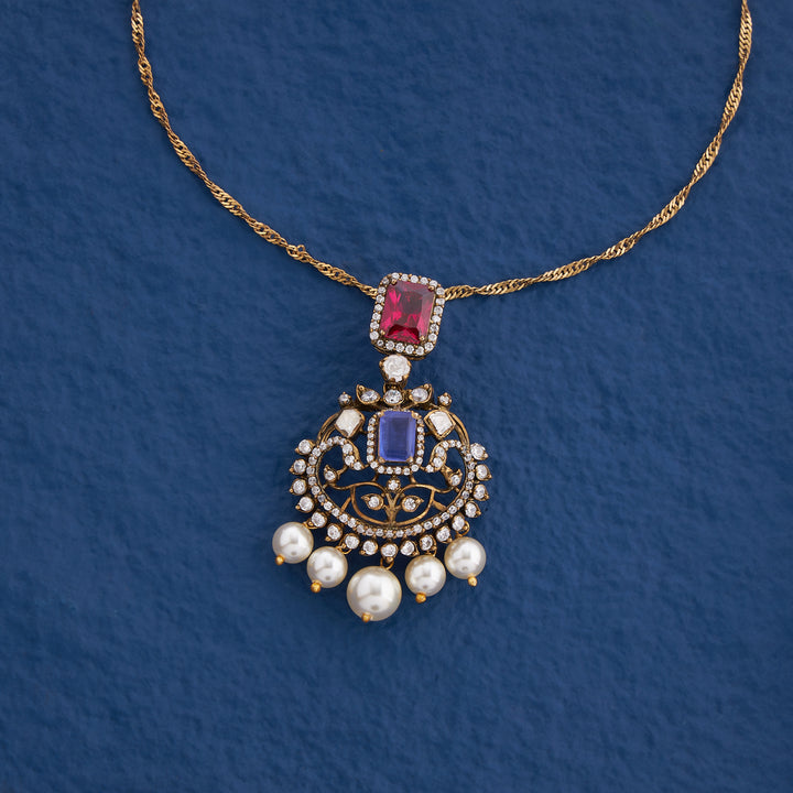 Regalia Dusk Chain Pendant Set