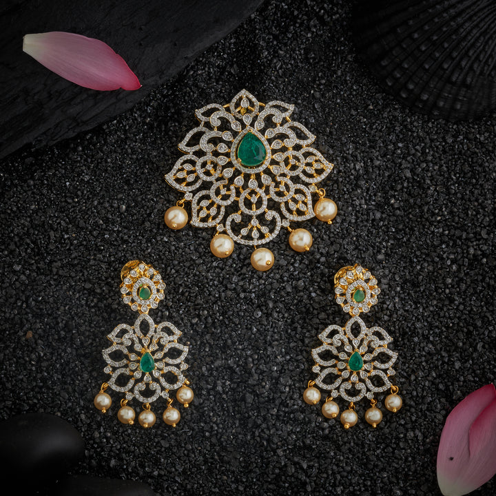Prismora Pendant Set