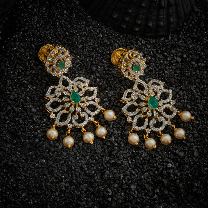 Prismora Pendant Set