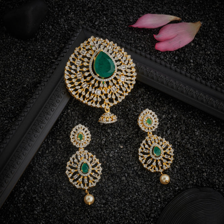 Sparkpear Pendant Set