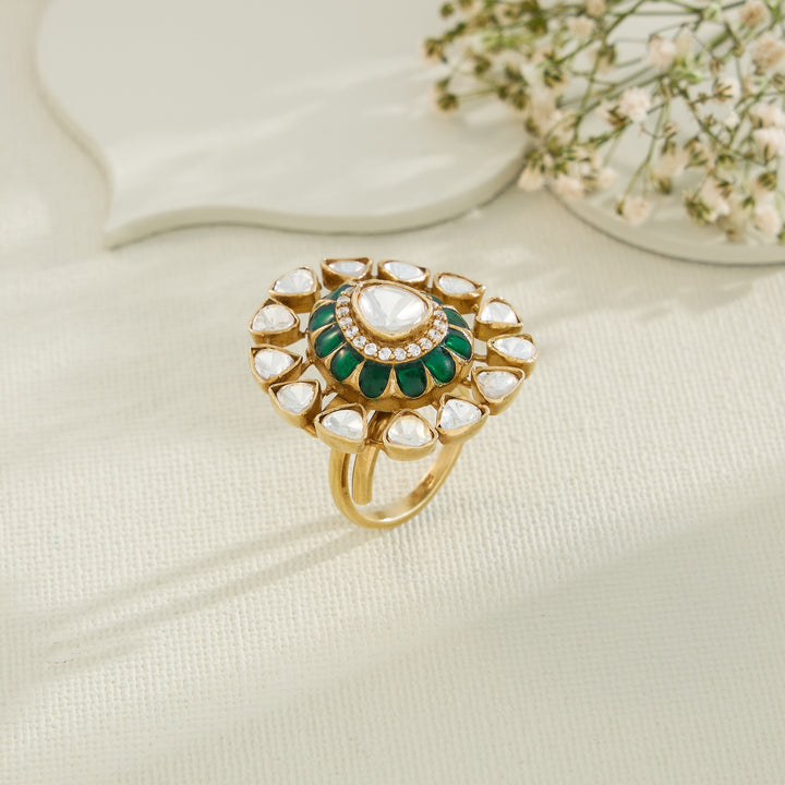 Panna Pushpa Moissanite Ring