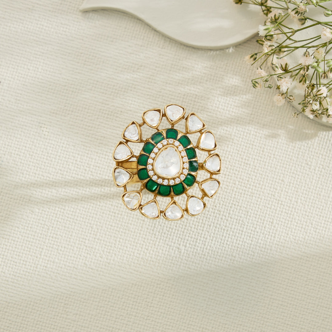 Panna Pushpa Moissanite Ring
