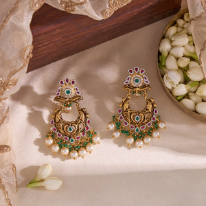 Nakshi Alankara Chandbali