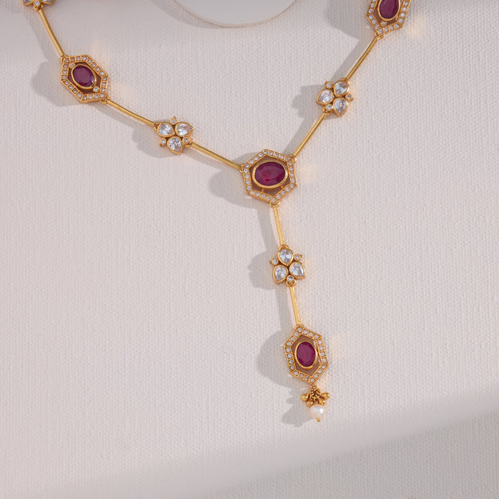 Aaranya Stone Necklace Set