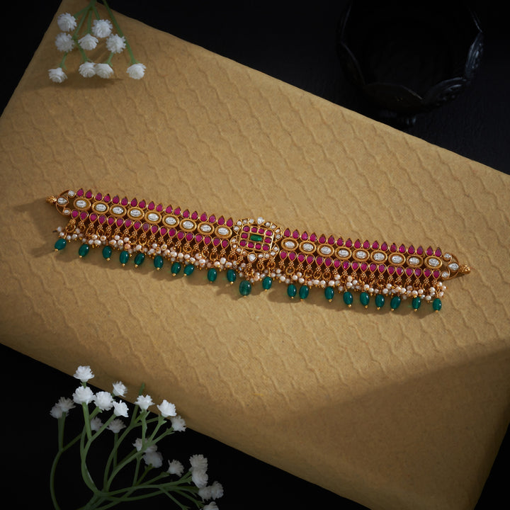 Gulnar Kundan Choker