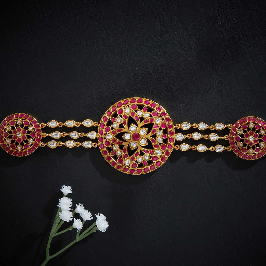 Shringaar Kundan Oddiyanam