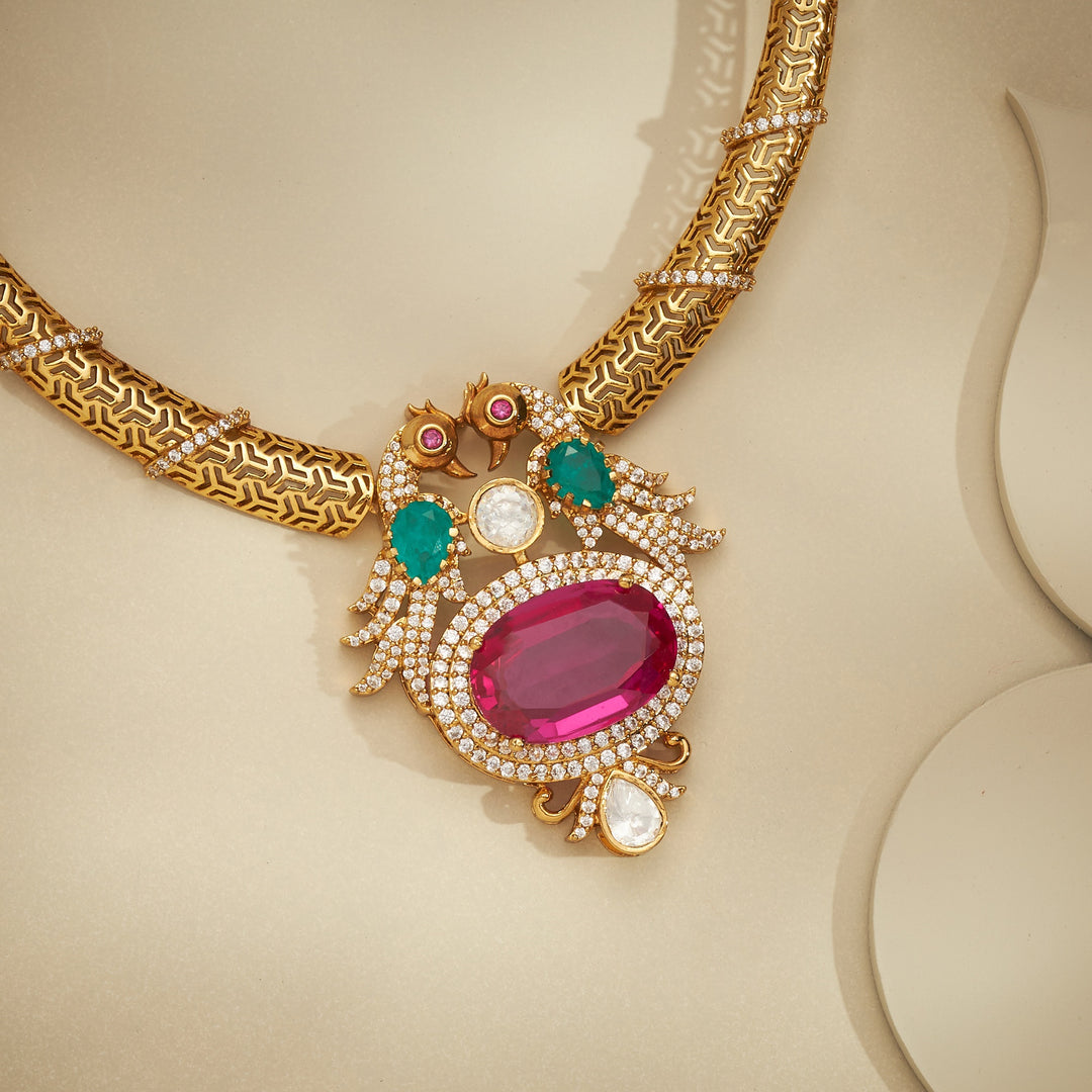 Plumora Victorian Necklace Set