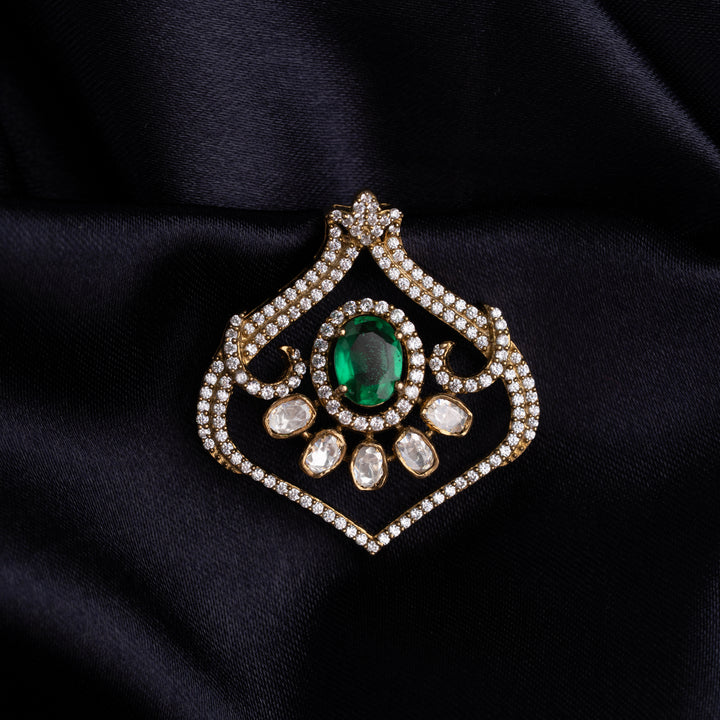 Emeraya Pendant Set