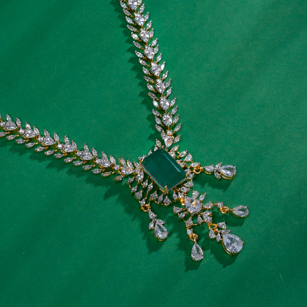 Hira Vatika Necklace Set