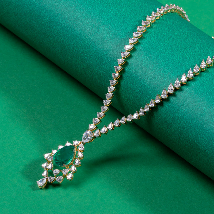 Pearla Verde Necklace Set