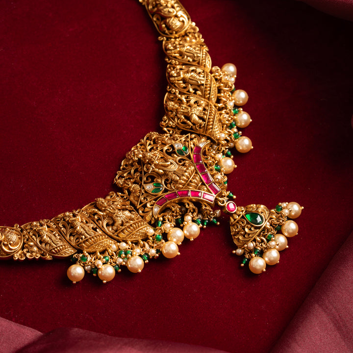 Nandakumara Necklace Set