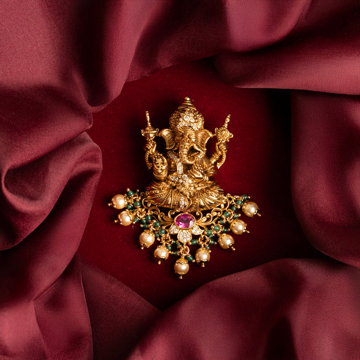 Vakratunda Shine Pendant Set